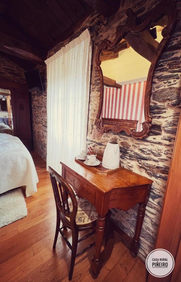Casa Pineiro Guest House Monfero Exterior photo