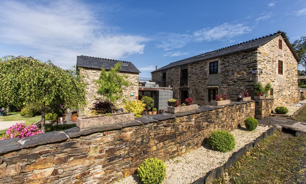 Casa Pineiro Guest House Monfero Exterior photo