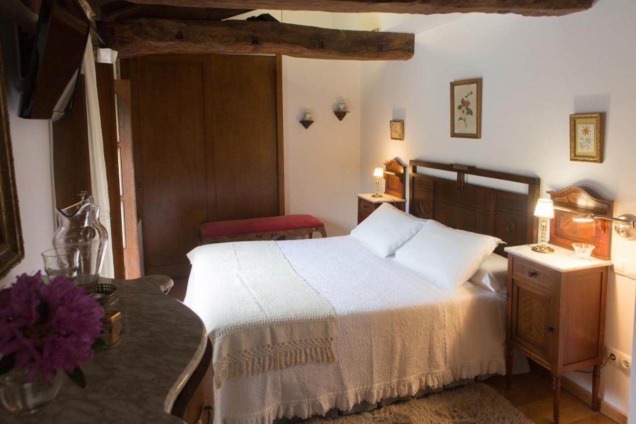 Casa Pineiro Guest House Monfero Exterior photo