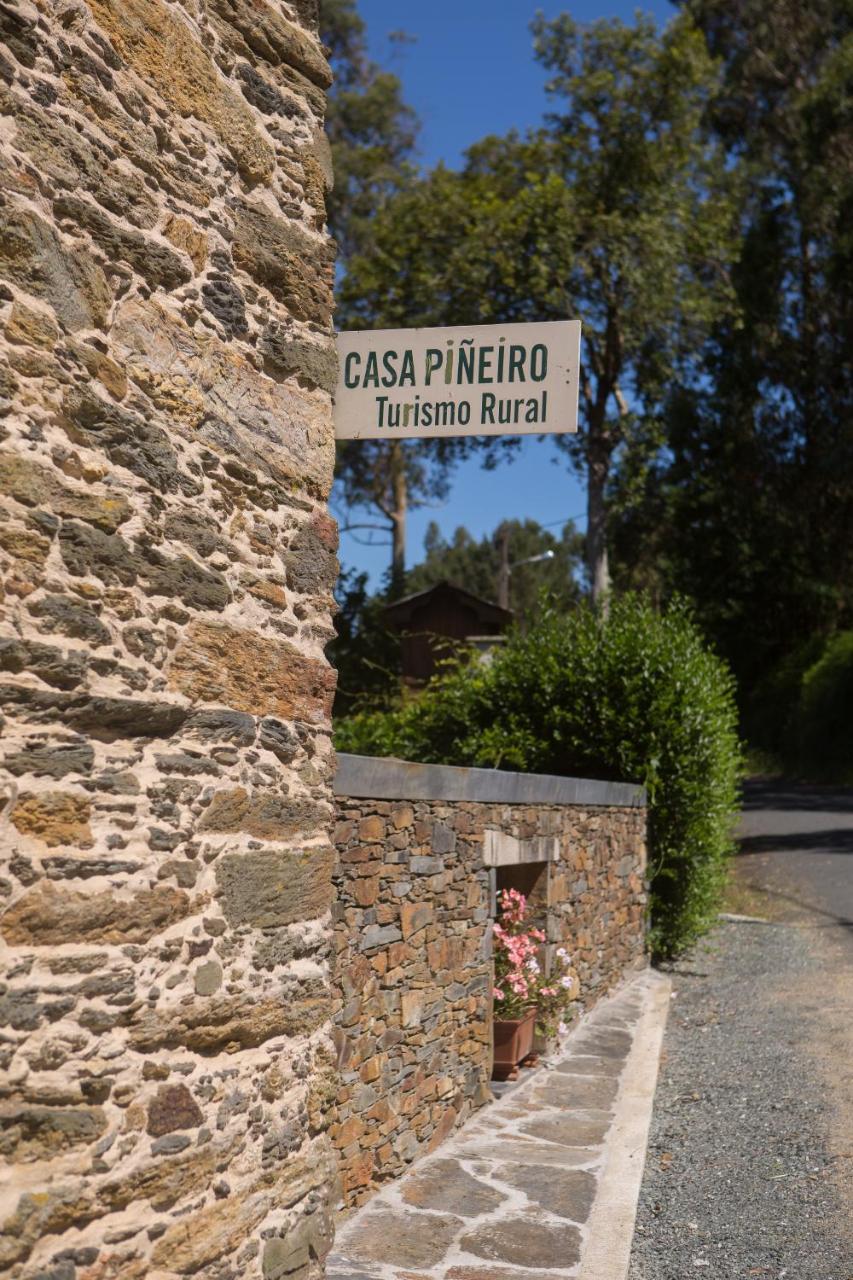 Casa Pineiro Guest House Monfero Exterior photo