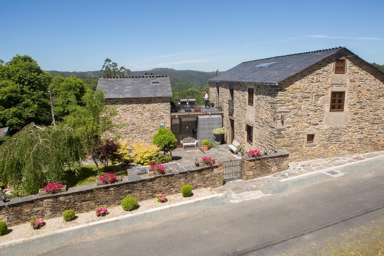 Casa Pineiro Guest House Monfero Exterior photo
